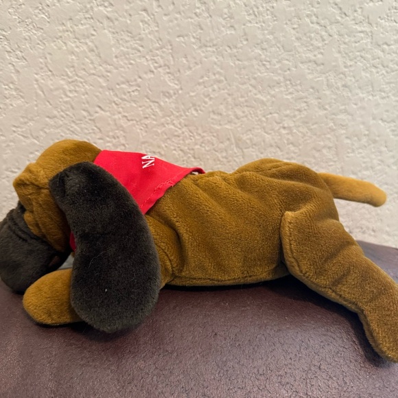 EUC Bloodhound Plush Dog - Picture 7 of 11